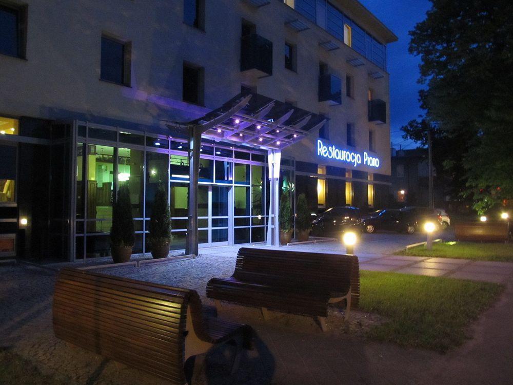 Chopin Hotel Pruszcz Gdański Buitenkant foto