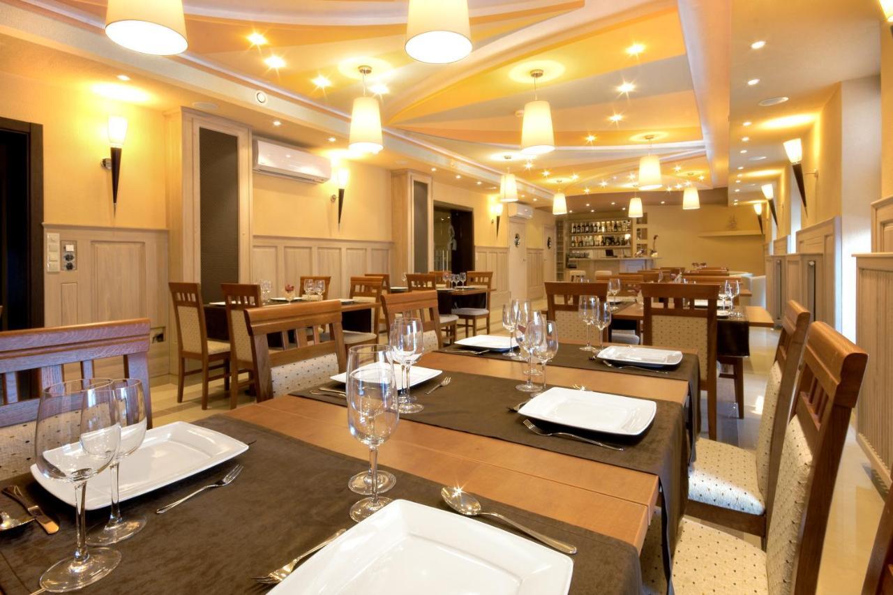 Chopin Hotel Pruszcz Gdański Buitenkant foto